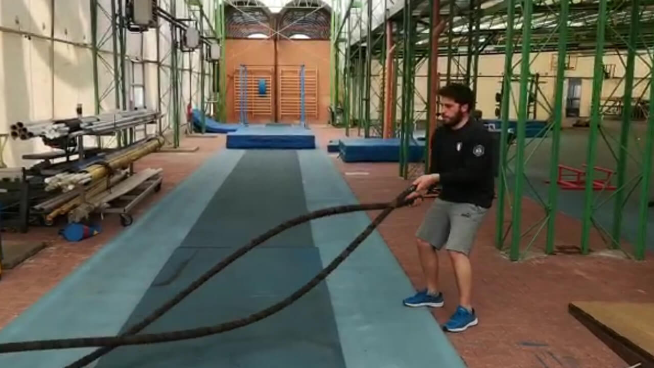 Esercizio con il Battle Ropes