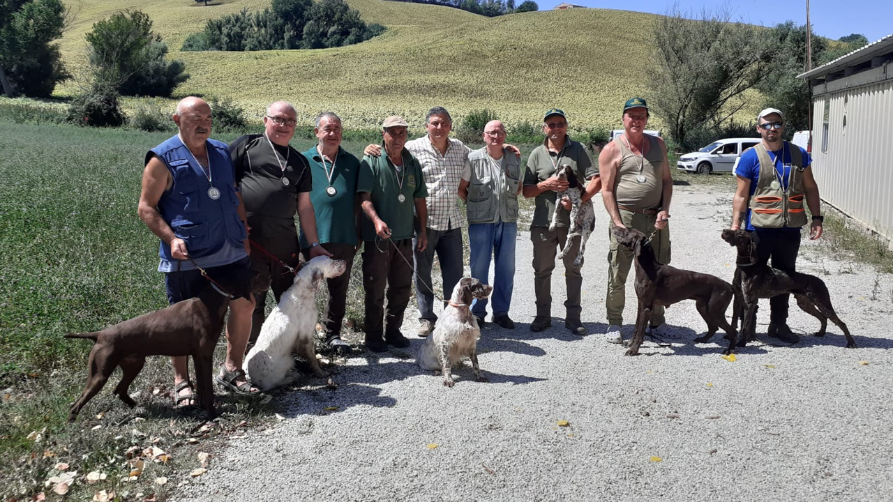 Foto di gruppo cacciatori