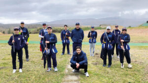 Sandro Bellini con il gruppo di Juniores dello skeet