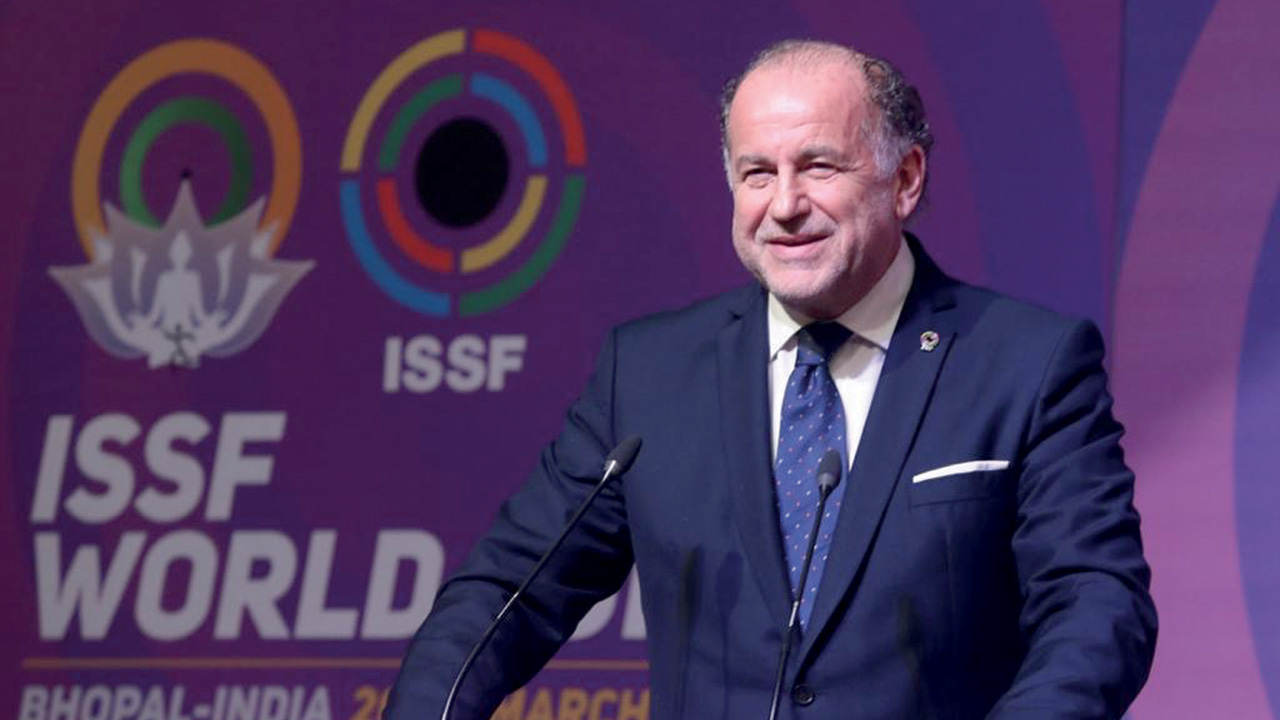 LUCIANO ROSSI